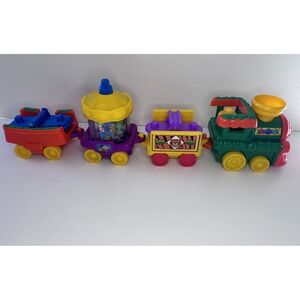 Works!‎ Fisher Price Little People ABC Train Engine Green Musical 2004 4 Pieces